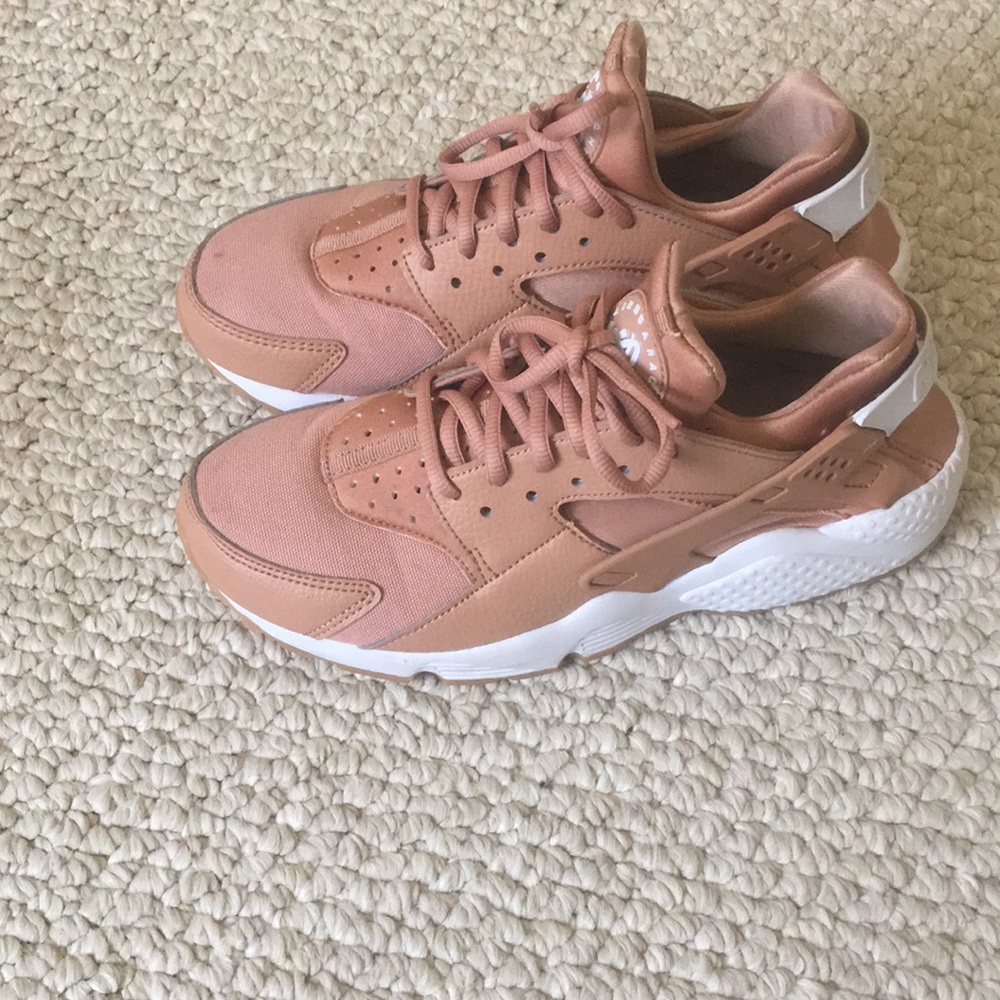 Nike Hurraches!